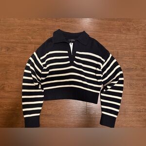Olivaceous stripe sweater